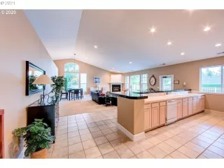 Photo #1: 21580434 Listing