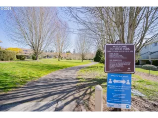 Photo #4: 21580434 Listing