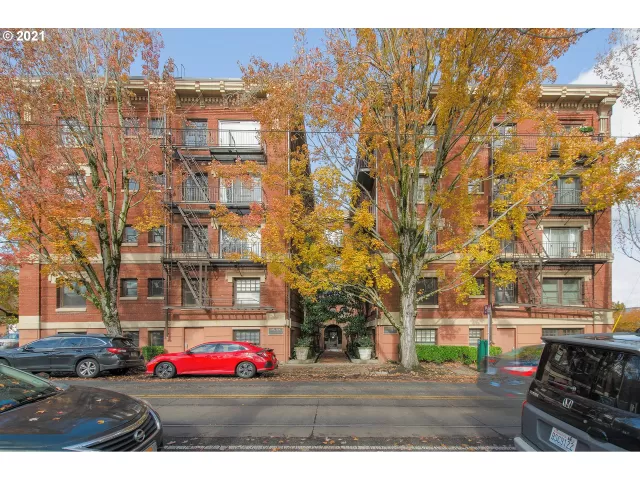 MLS: 21580572 Condo For Sale