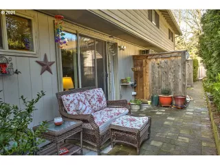 Photo #6: 21580957 Listing 