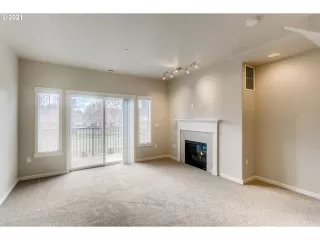 Photo #5: 21581633 Listing 