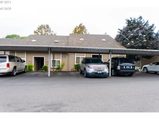 MLS: 21581973 Condo For Sale