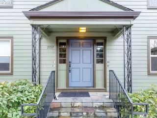 Photo #2: 21582416 Listing