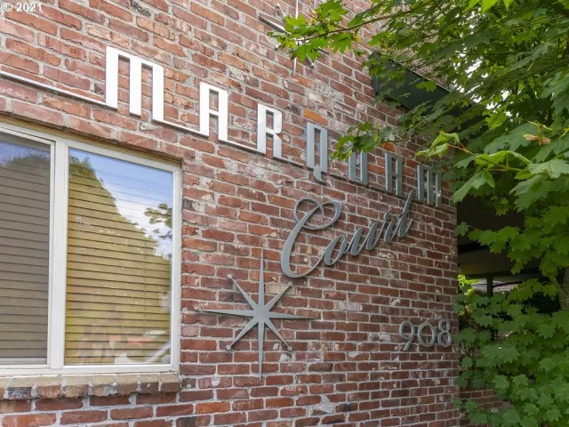 MLS: 21582526 Condo For Sale