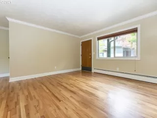 Photo #2: 21582526 Listing