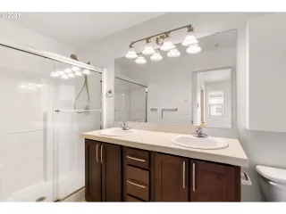 Photo #1: 21582632 Listing