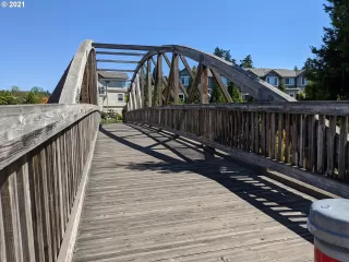 Photo #6: 21582632 Listing