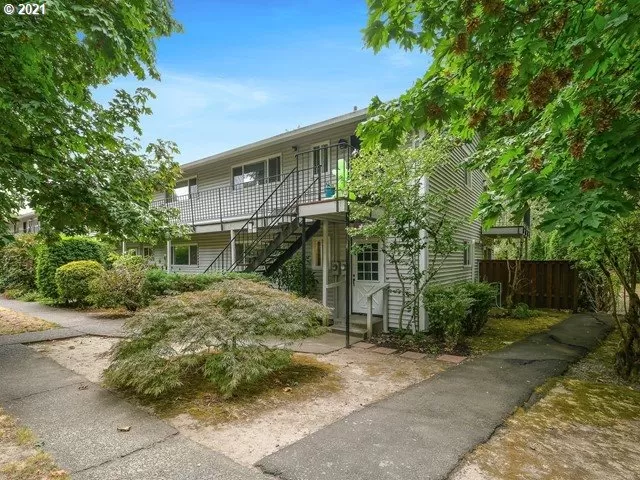 MLS: 21582646 Condo For Sale