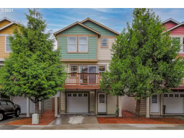 MLS: 21582818 Condo For Sale