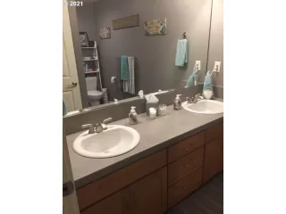 Photo #2: 21582957 Listing