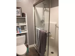 Photo #3: 21582957 Listing