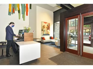 Photo #1: 21583429 Listing