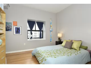 Photo #5: 21583429 Listing