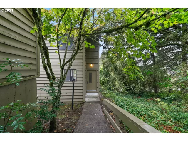 MLS: 21583577 Condo For Sale