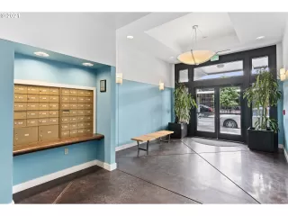 Photo #1: 21585995 Listing