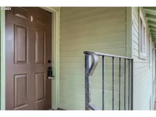 Photo #4: 21586235 Listing