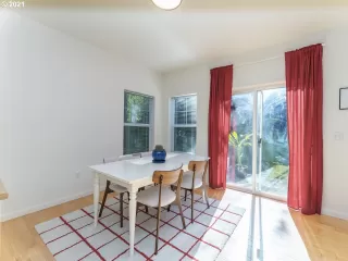 Photo #2: 21587332 Listing