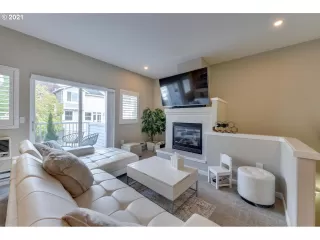 Photo #4: 21588646 Listing