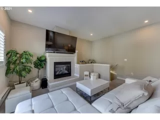 Photo #6: 21588646 Listing