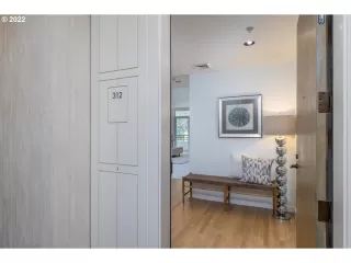 Photo #1: 21588736 Listing