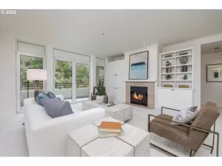 Photo #4: 21588736 Listing