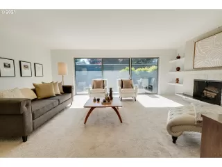 Photo #2: 21588878 Listing