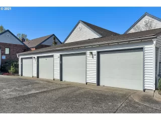 Photo #2: 21589278 Listing 