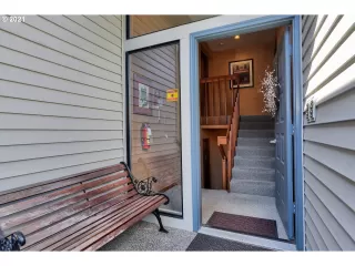 Photo #3: 21589278 Listing 