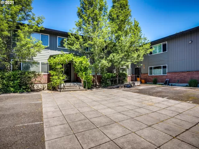 MLS: 21589286 Condo For Sale