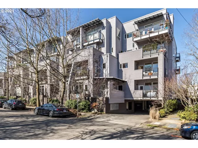 MLS: 21589333 Condo For Sale