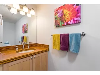 Photo #4: 21589333 Listing