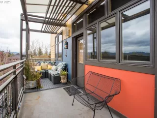 Photo #3: 21589421 Listing