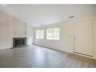 Photo #2: 21589856 Listing