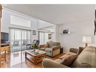 Photo #1: 21589973 Listing