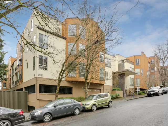 MLS: 21590733 Condo For Sale