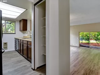 Photo #2: 21591338 Listing 