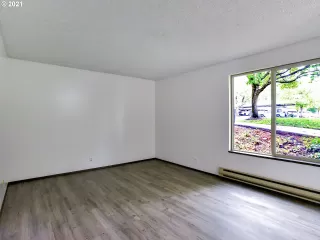 Photo #6: 21591338 Listing 