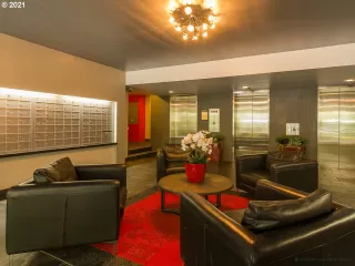 Photo #3: 21593116 Listing