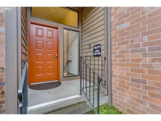 Photo #1: 21593133 Listing