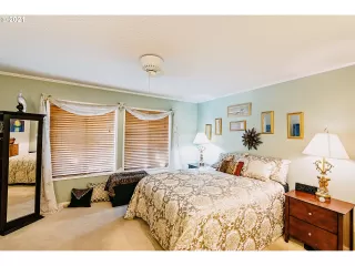 Photo #5: 21594400 Listing 