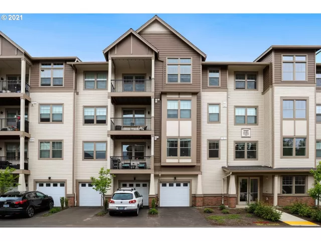 MLS: 21594537 Condo For Sale