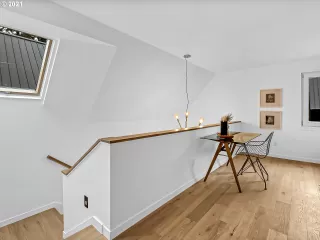 Photo #4: 21594555 Listing