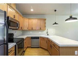 Photo #5: 21595295 Listing 