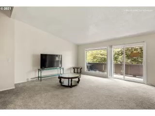 Photo #5: 21595345 Listing 