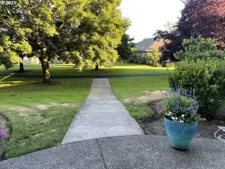 Photo #2: 21595574 Listing