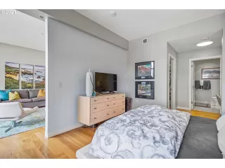 Photo #1: 21595592 Listing