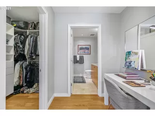 Photo #2: 21595592 Listing