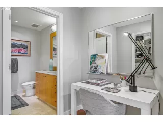 Photo #3: 21595592 Listing