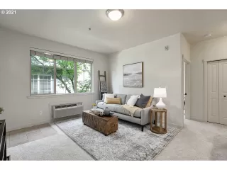 Photo #4: 21596018 Listing