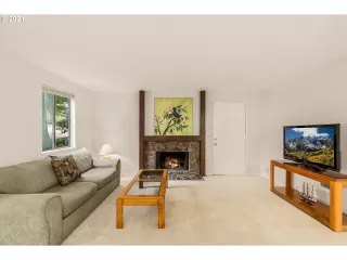 Photo #2: 21596283 Listing 